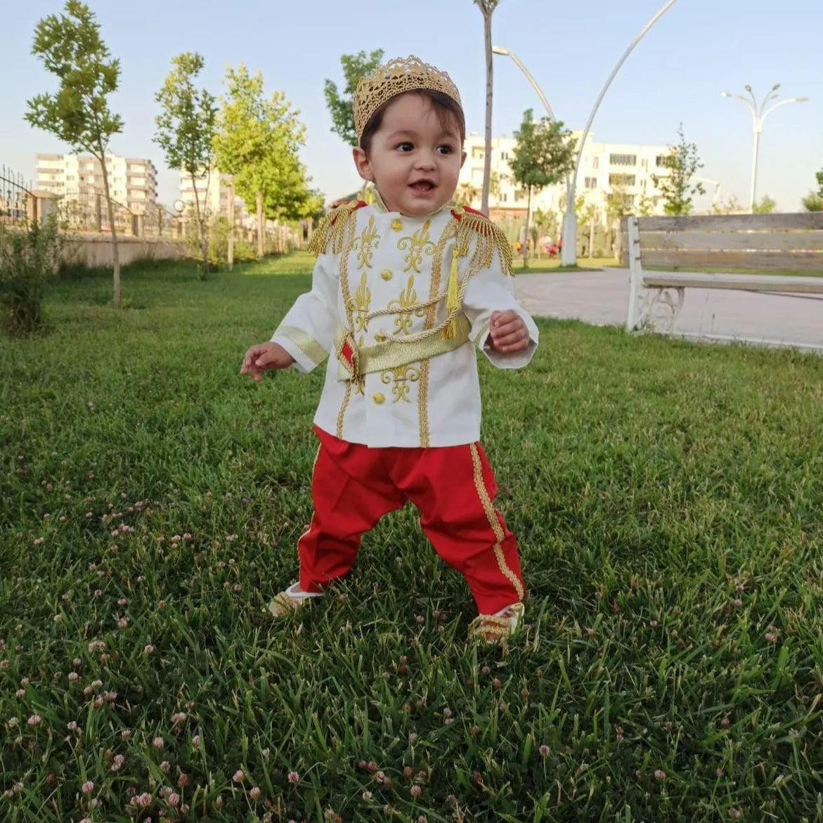 Adin Prince Red